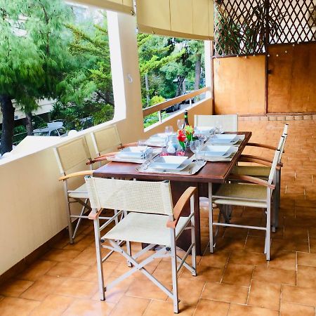 Waitnsea Apartment Athena Bagian luar foto