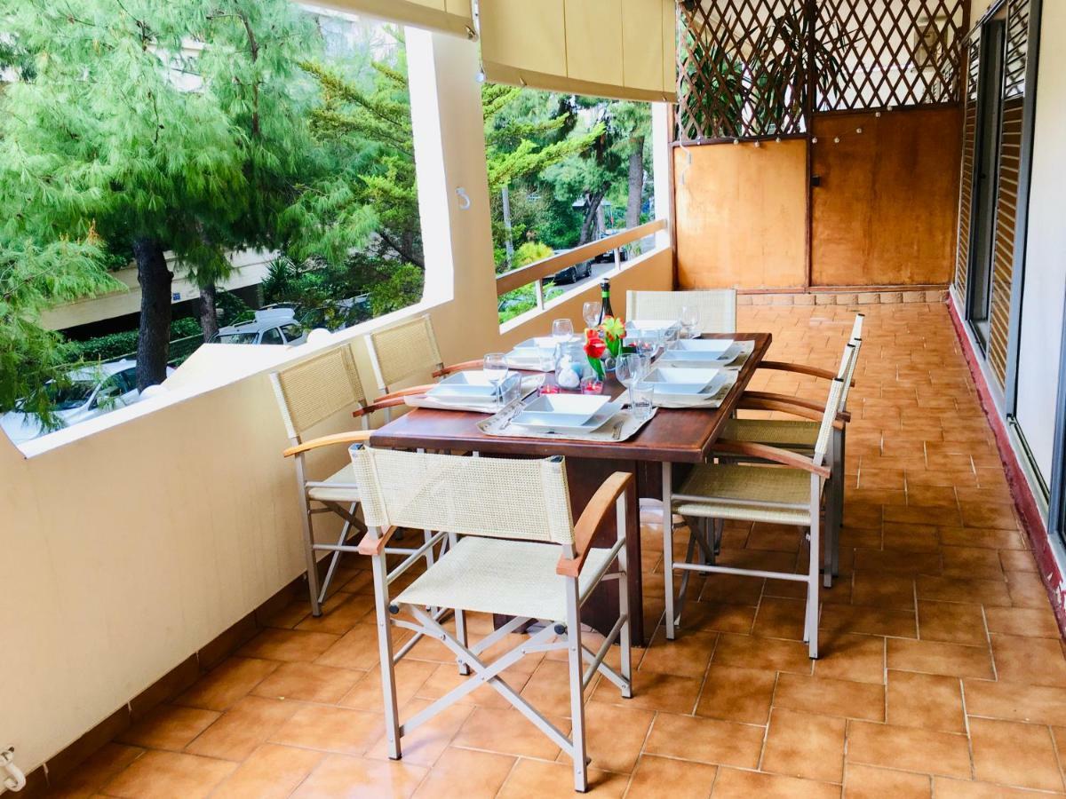 Waitnsea Apartment Athena Bagian luar foto